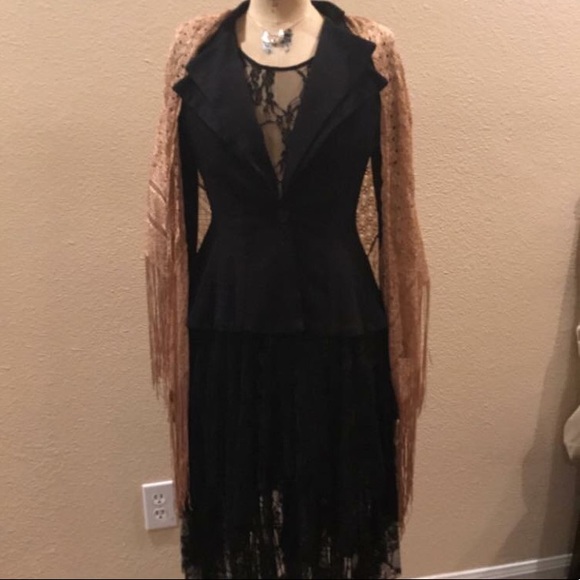 Welcome to my Closet - Picture 5 of 6